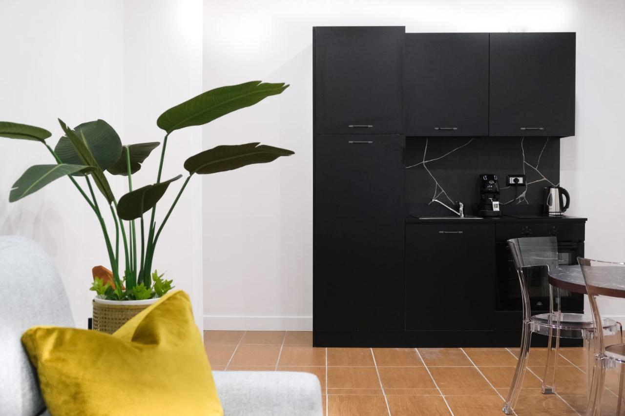 Aroma Apartment, Maschio Angioino-Porto Di Napoli Экстерьер фото